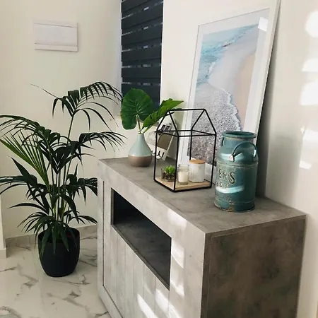 Brand New Sea View With Parking Apartment *